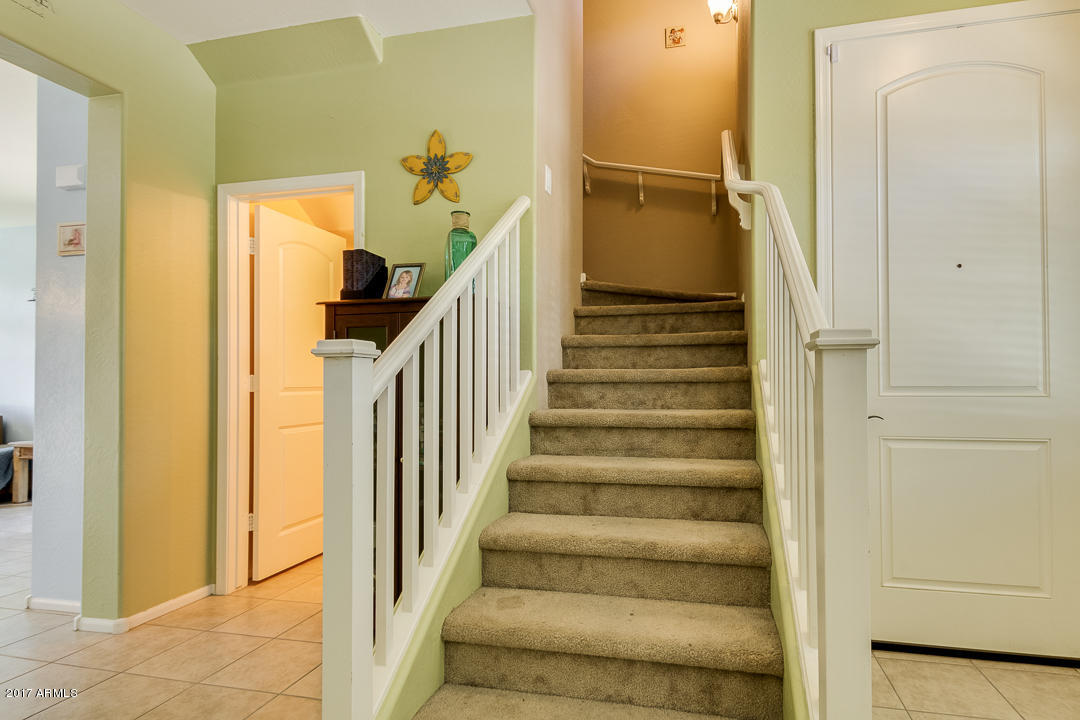 7749 West Giles Road Phoenix, AZ 85035 - Photo 9 of 50 09-Giles