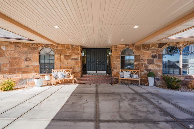 980 Cactus Circle St. George, UT 84790 - Photo 68 of 77 Property entrance featuring stone siding