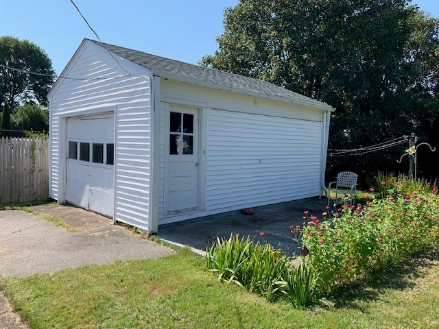 74 Tower Street Westerly, RI 02891 - Photo 25 of 31 Gallery Image 25