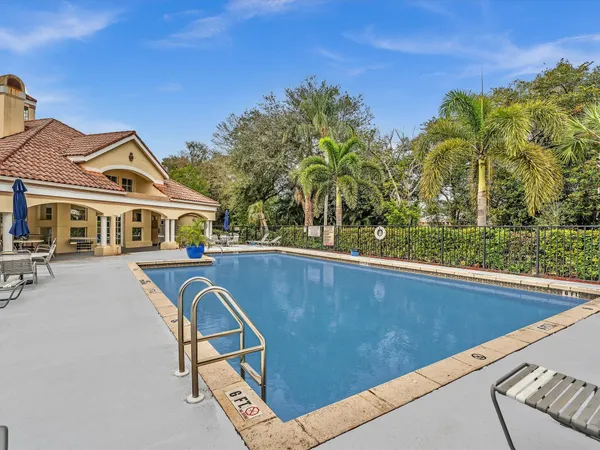 $2,200 | 815 West Boynton Beach Boulevard, Unit 16205, Boynton Beach, FL 33426