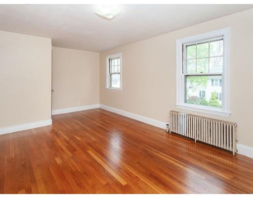 32 Thornton Road Waltham, MA 02453 - Photo 16 of 30