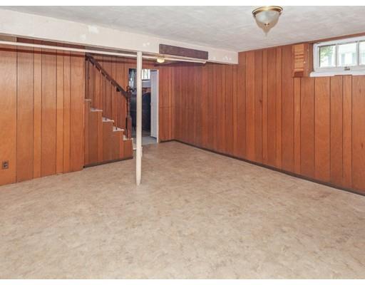32 Thornton Road Waltham, MA 02453 - Photo 23 of 30