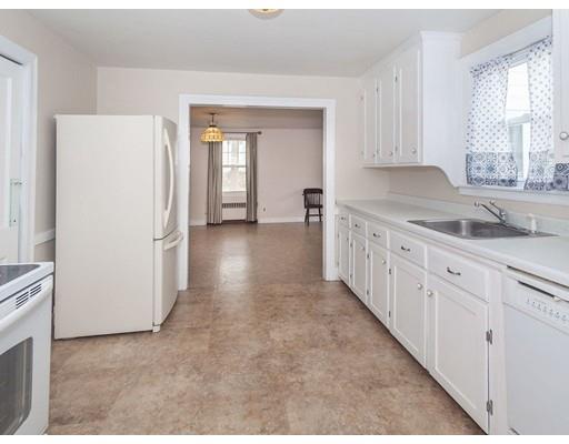32 Thornton Road Waltham, MA 02453 - Photo 9 of 30