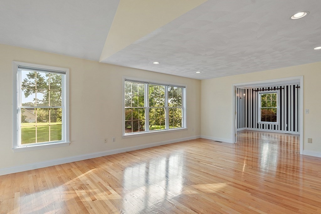 94 Grist Mill Road Littleton, MA 01460 - Photo 11 of 42 Gallery Image 11