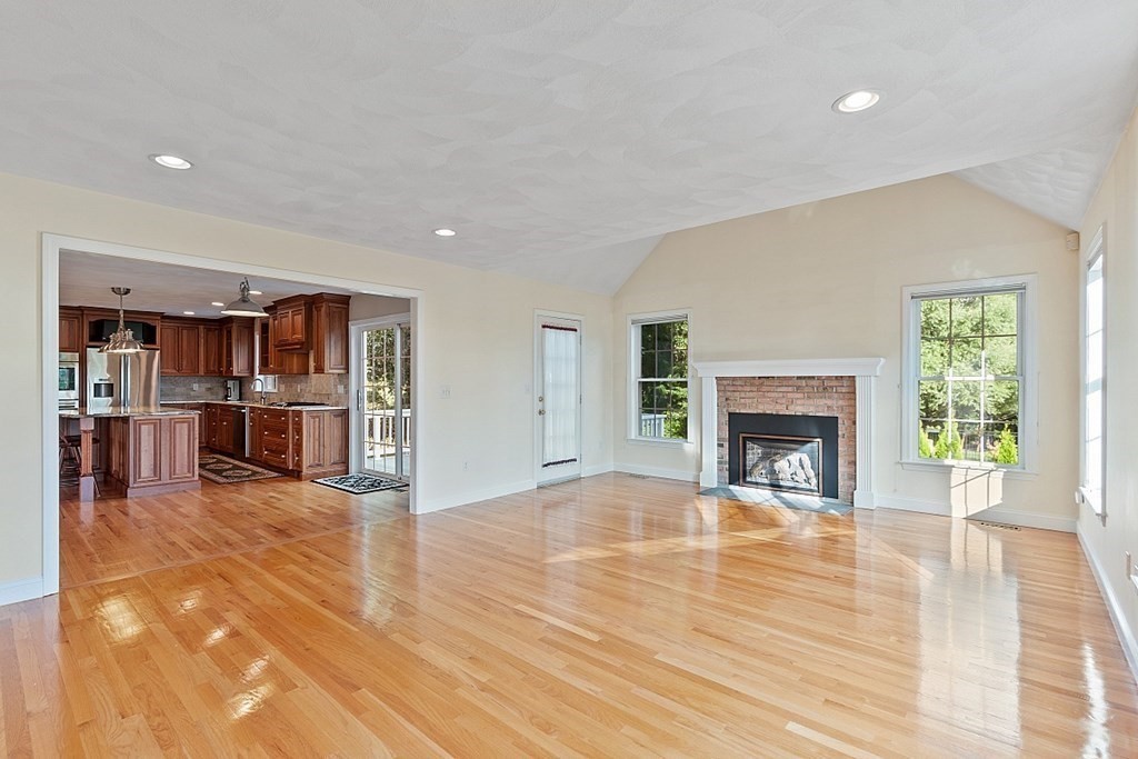 94 Grist Mill Road Littleton, MA 01460 - Photo 10 of 42 Gallery Image 10