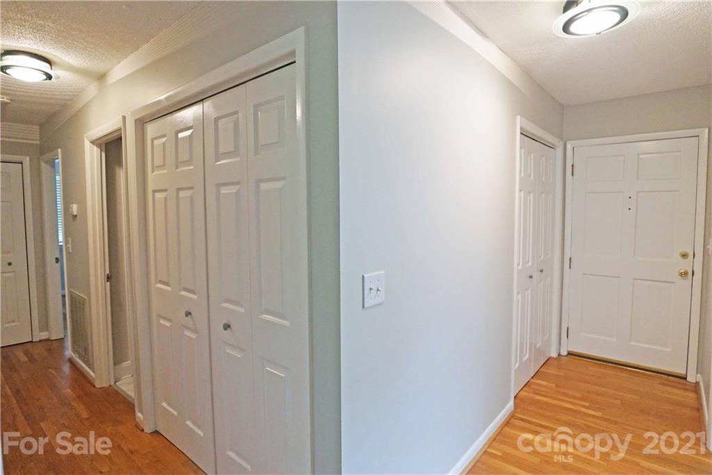 4657 Queens Road Hickory, NC 28602 - Photo 14 of 17 Gallery Image 14