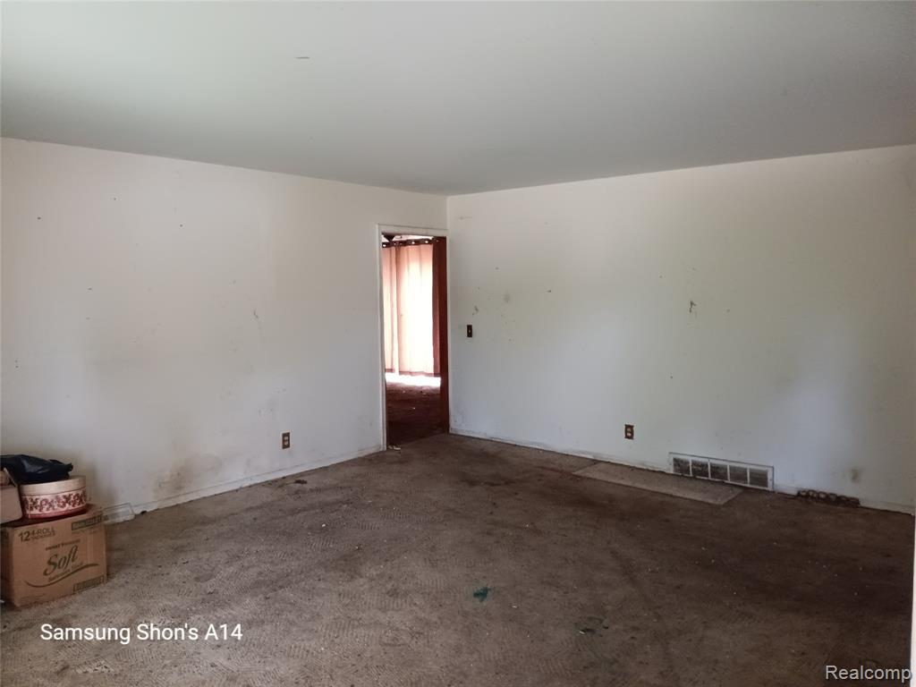 3375 Jacque Street Flint, MI 48532 - Photo 9 of 37 Gallery Image 9
