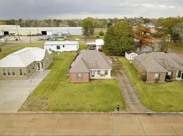 $229,900 | 406 West Hudspeth Street, Welsh, LA 70591