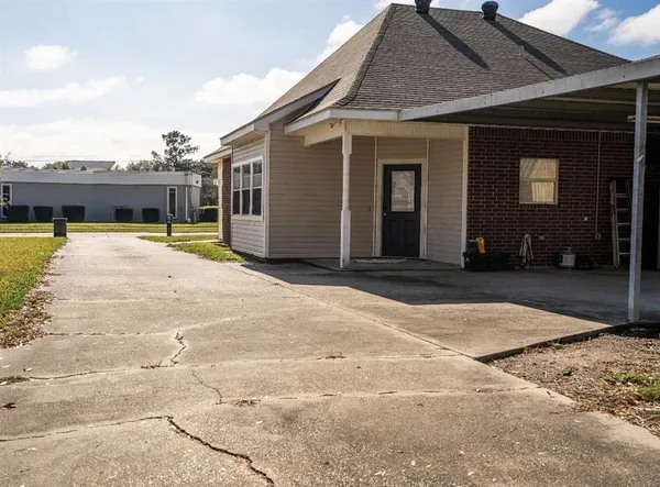 $199,900 | 406 West Hudspeth Street, Welsh, LA 70591