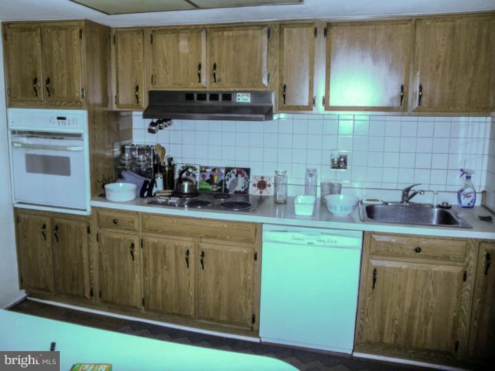 23 Roxborough Place Willingboro, NJ 08046 - Photo 11 of 20