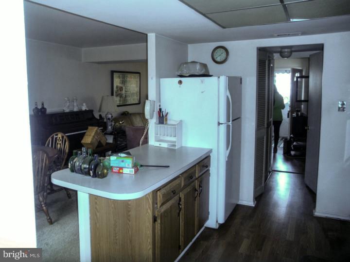 23 Roxborough Place Willingboro, NJ 08046 - Photo 10 of 20 Kitchen