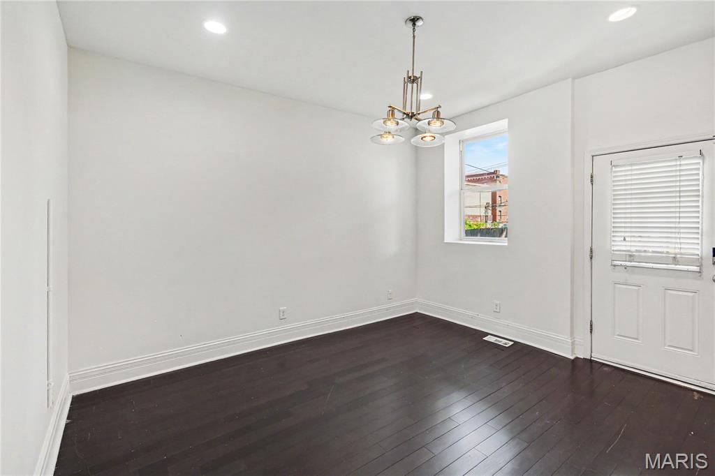 4361 Enright Avenue St. Louis, MO 63108 - Photo 14 of 17 Gallery Image 14