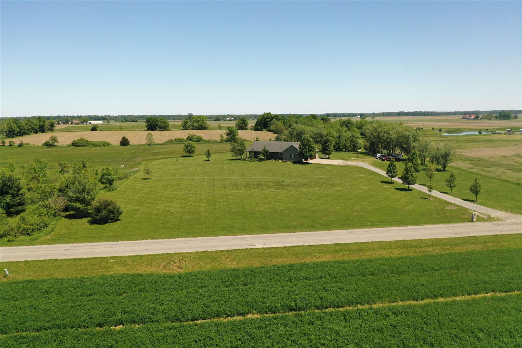 18422 Allen Road Harlan, IN 46743 - Photo 3 of 36