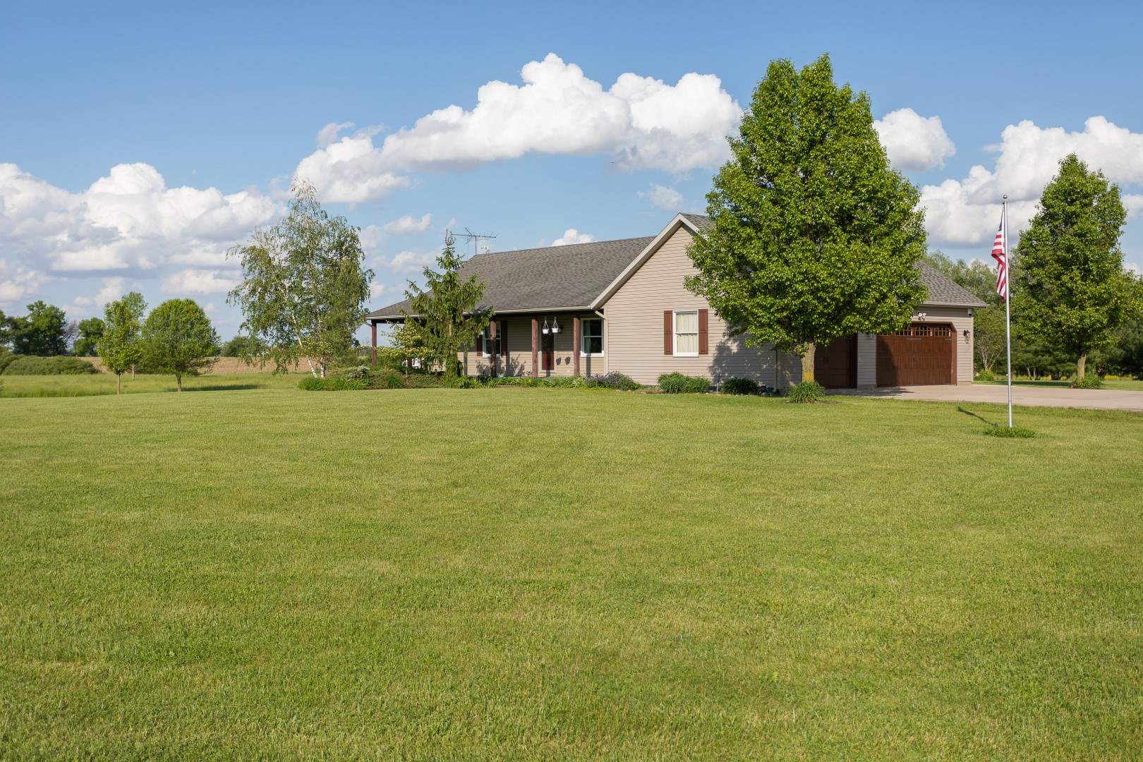 18422 Allen Road Harlan, IN 46743 - Photo 27 of 36