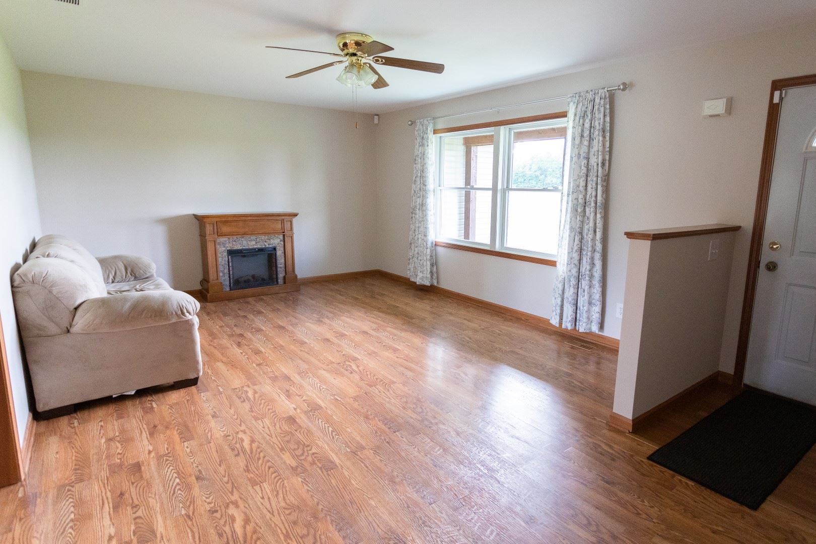 18422 Allen Road Harlan, IN 46743 - Photo 4 of 36