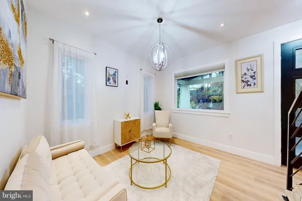 $1,089,000 | 2806 Franklin Street Northeast, Washington, DC 20018