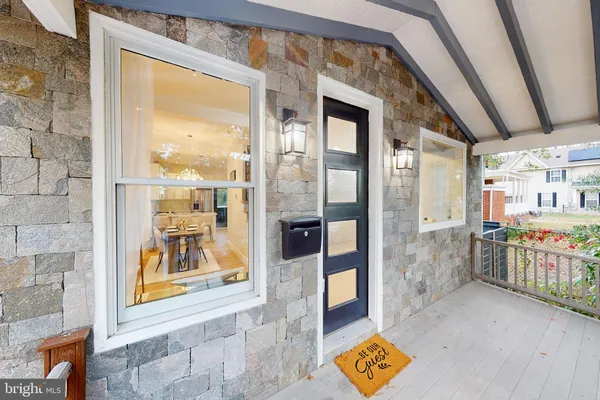 $1,089,000 | 2806 Franklin Street Northeast, Washington, DC 20018