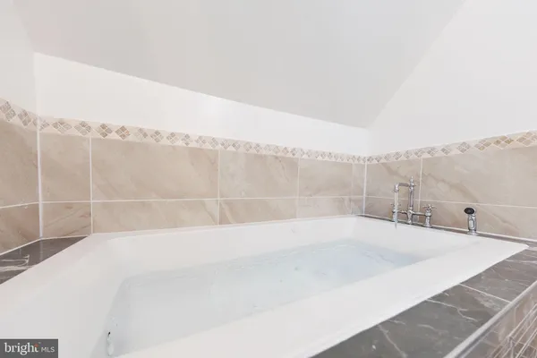 $1,089,000 | 2806 Franklin Street Northeast, Washington, DC 20018