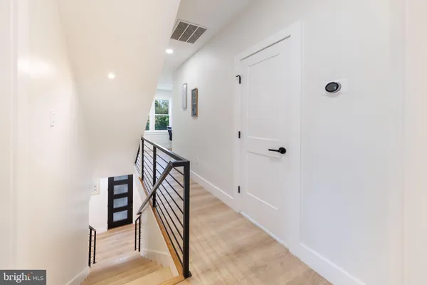 $1,089,000 | 2806 Franklin Street Northeast, Washington, DC 20018