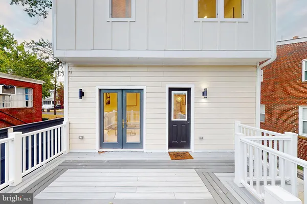 $1,089,000 | 2806 Franklin Street Northeast, Washington, DC 20018