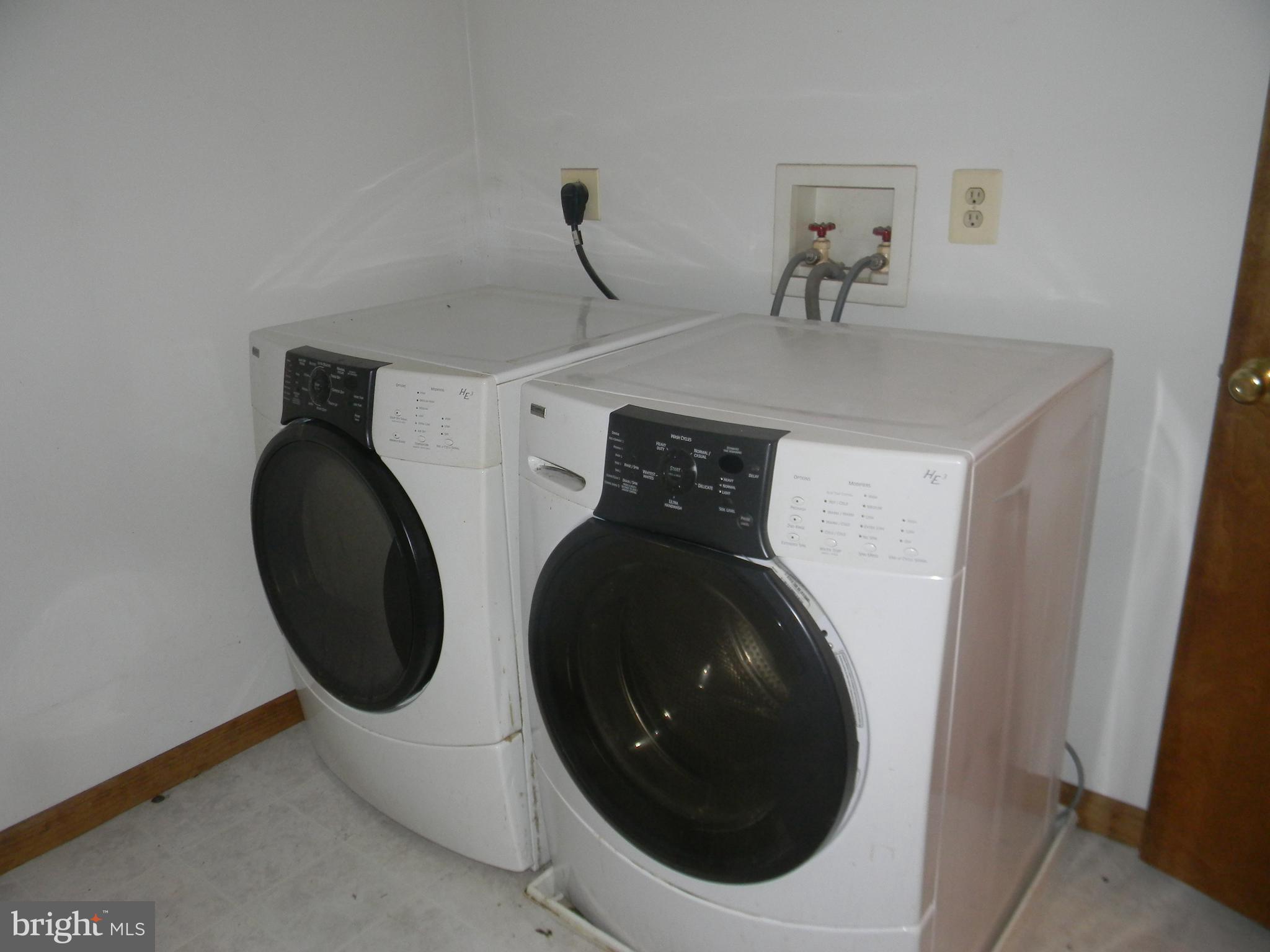 14902 Falls Road Reisterstown, MD 21136 - Photo 15 of 34 LAUNDRY ROOM ON MAIN LEVEL