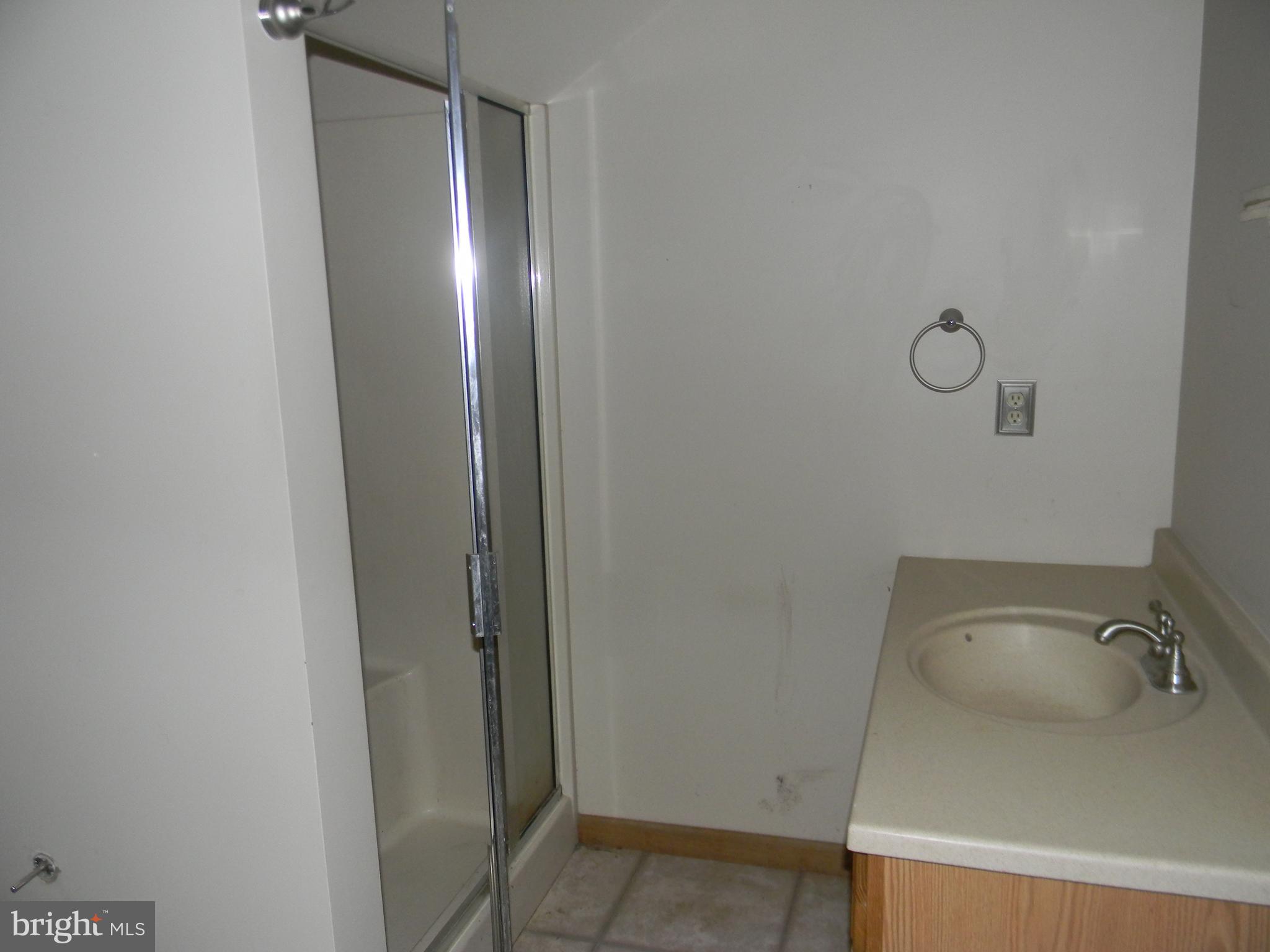 14902 Falls Road Reisterstown, MD 21136 - Photo 19 of 34 EN SUITE MASTER BATH