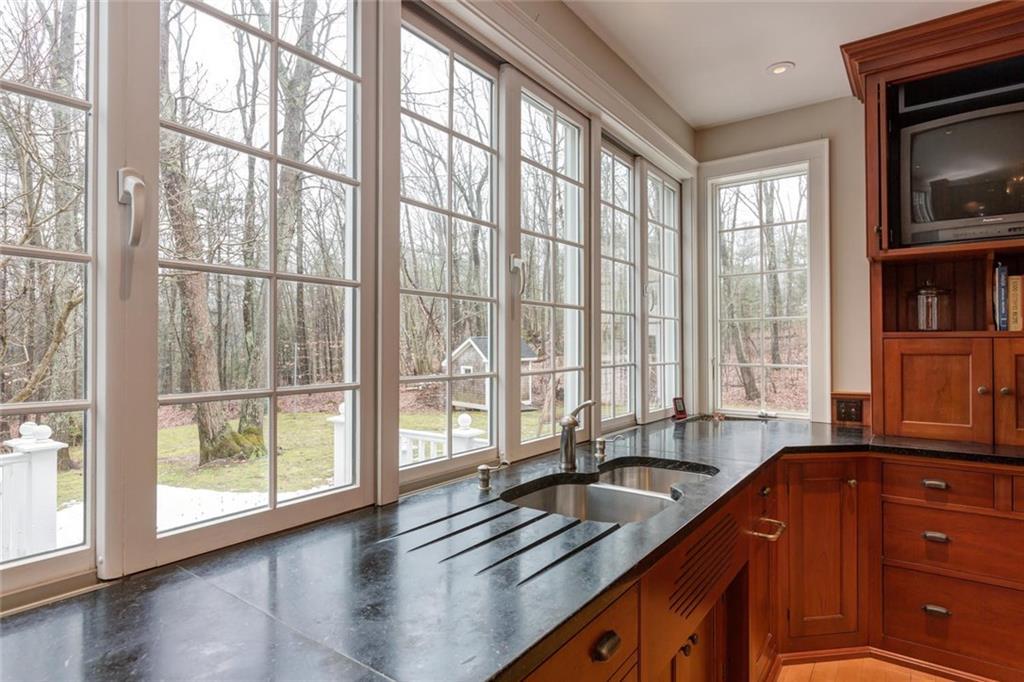 1 Granite Ridge Road Cape Elizabeth, ME 04107 - Photo 10 of 35 Photo
