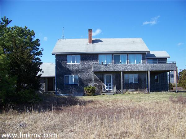 30 Katama Bay View Road Edgartown, MA 02539 - Photo 6 of 17 http://d1qzqeyxiitrap.cloudfront.net/photos/20612/600/04c0282e.jpg