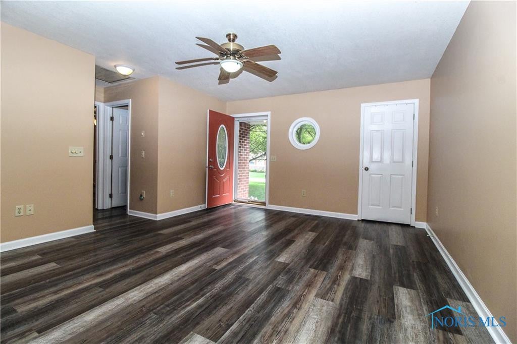 618 Olyander Road Holland, OH 43528 - Photo 6 of 35 Gallery Image 6