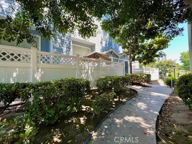$3,200 | 13008 Sycamore Village Drive, Norwalk, CA 90650