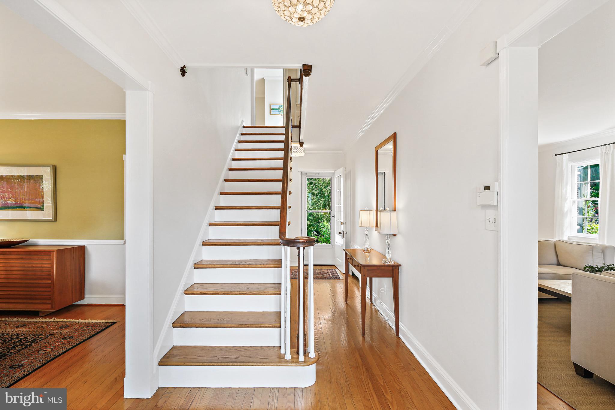5514 Kemper Road Baltimore, MD 21210 - Photo 7 of 45 Center Hall Colonial
