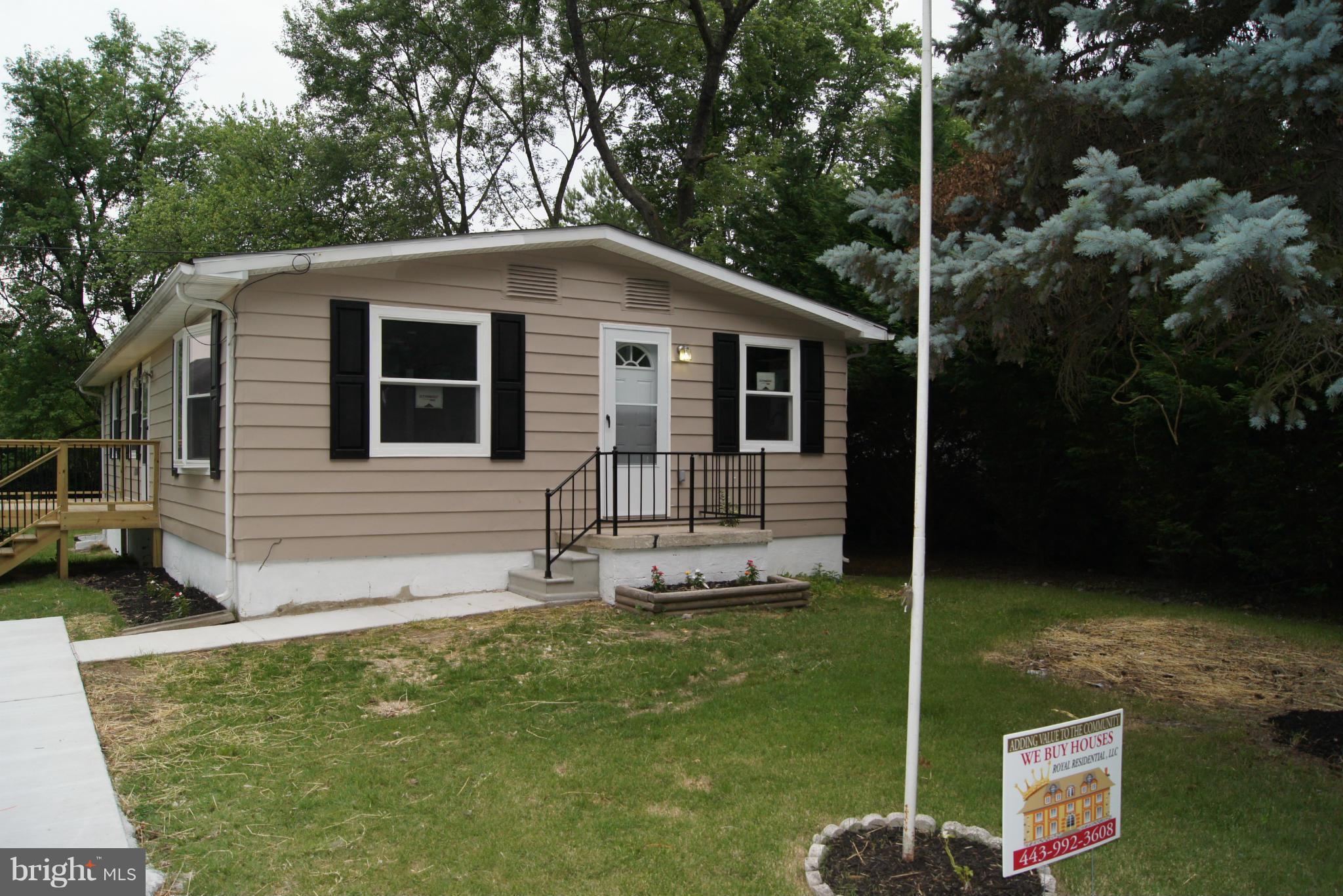8607 North Point Road Baltimore, MD 21219 - Photo 2 of 25 Exterior (General)