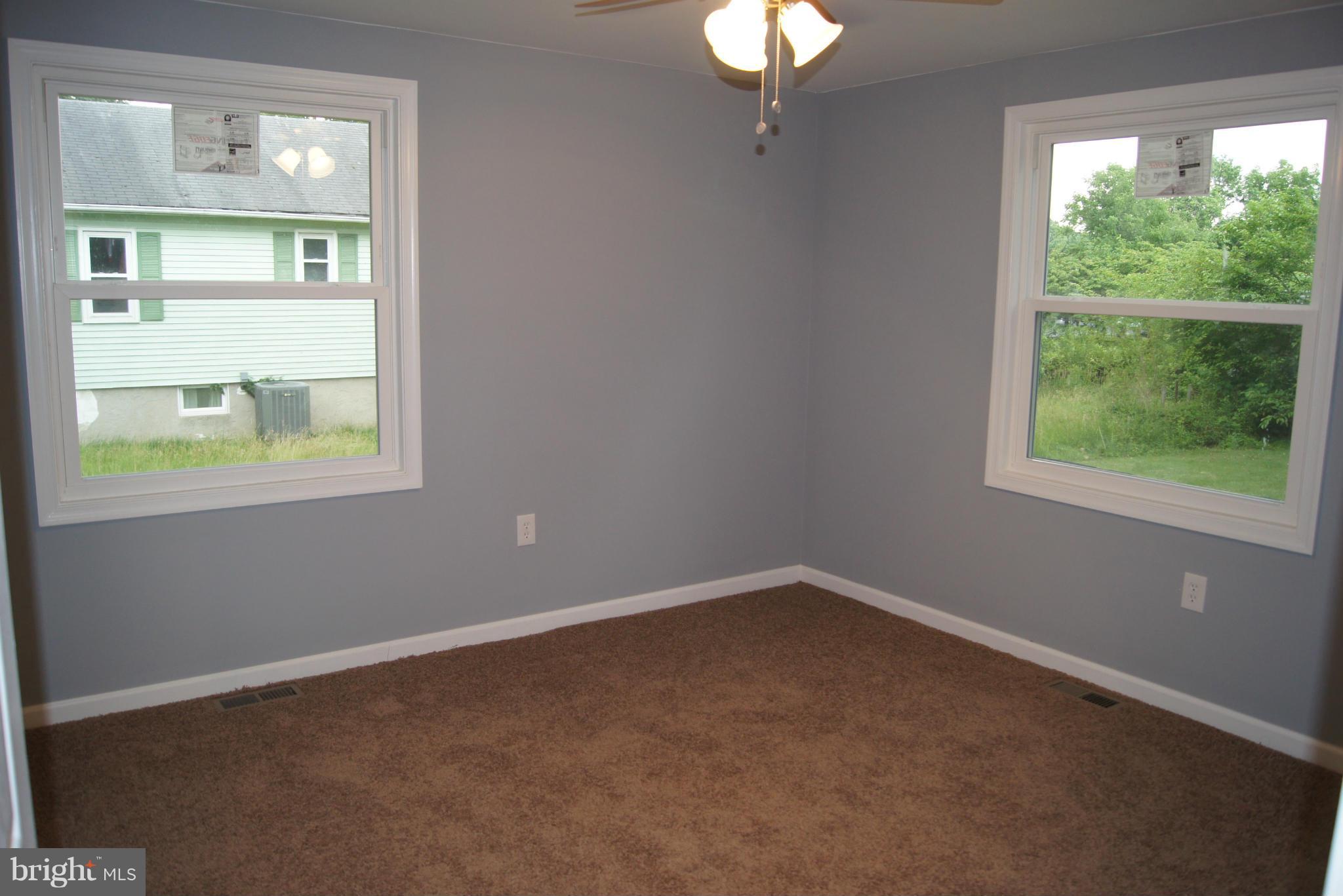 8607 North Point Road Baltimore, MD 21219 - Photo 13 of 25 Bedroom