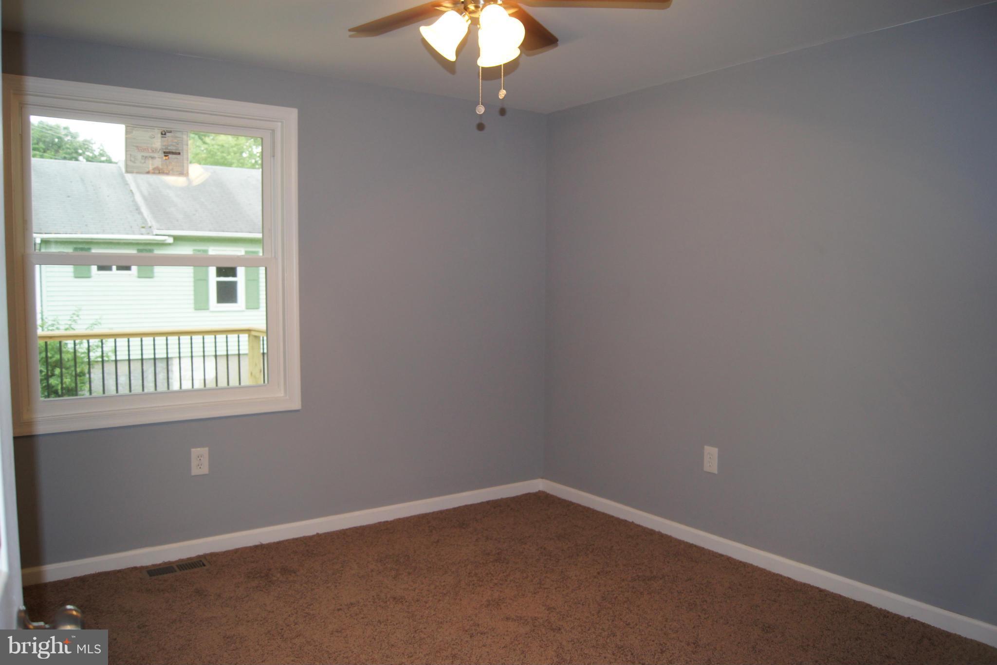 8607 North Point Road Baltimore, MD 21219 - Photo 10 of 25 Bedroom