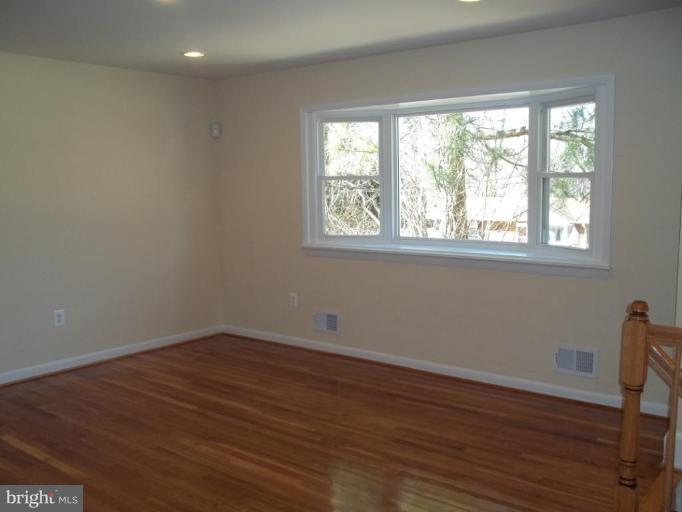 4702 Newman Road Temple Hills, MD 20748 - Photo 16 of 18 Living Room