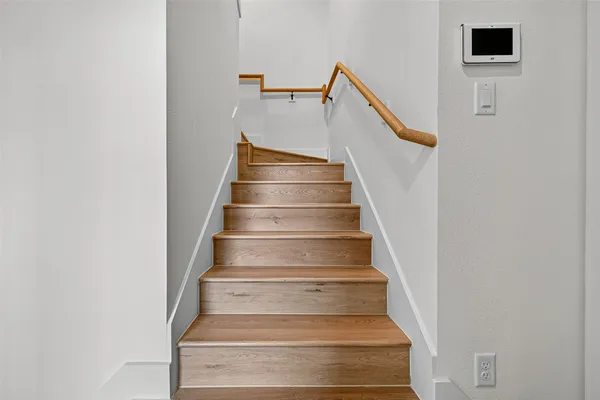 a view of entryway