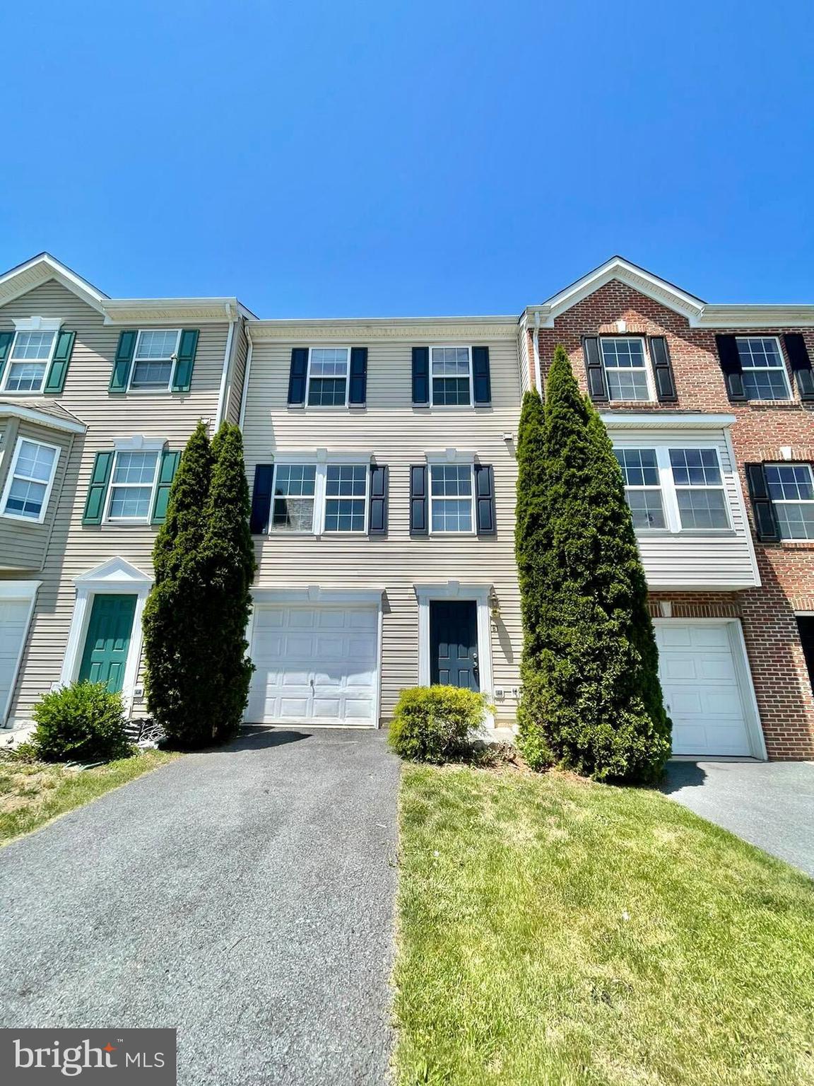 61 Quartz Road Martinsburg, WV 25404 - Photo 1 of 14