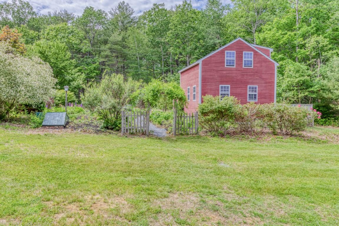 105 Englebrekt Road Edgecomb, ME 04556 - Photo 9 of 47 8