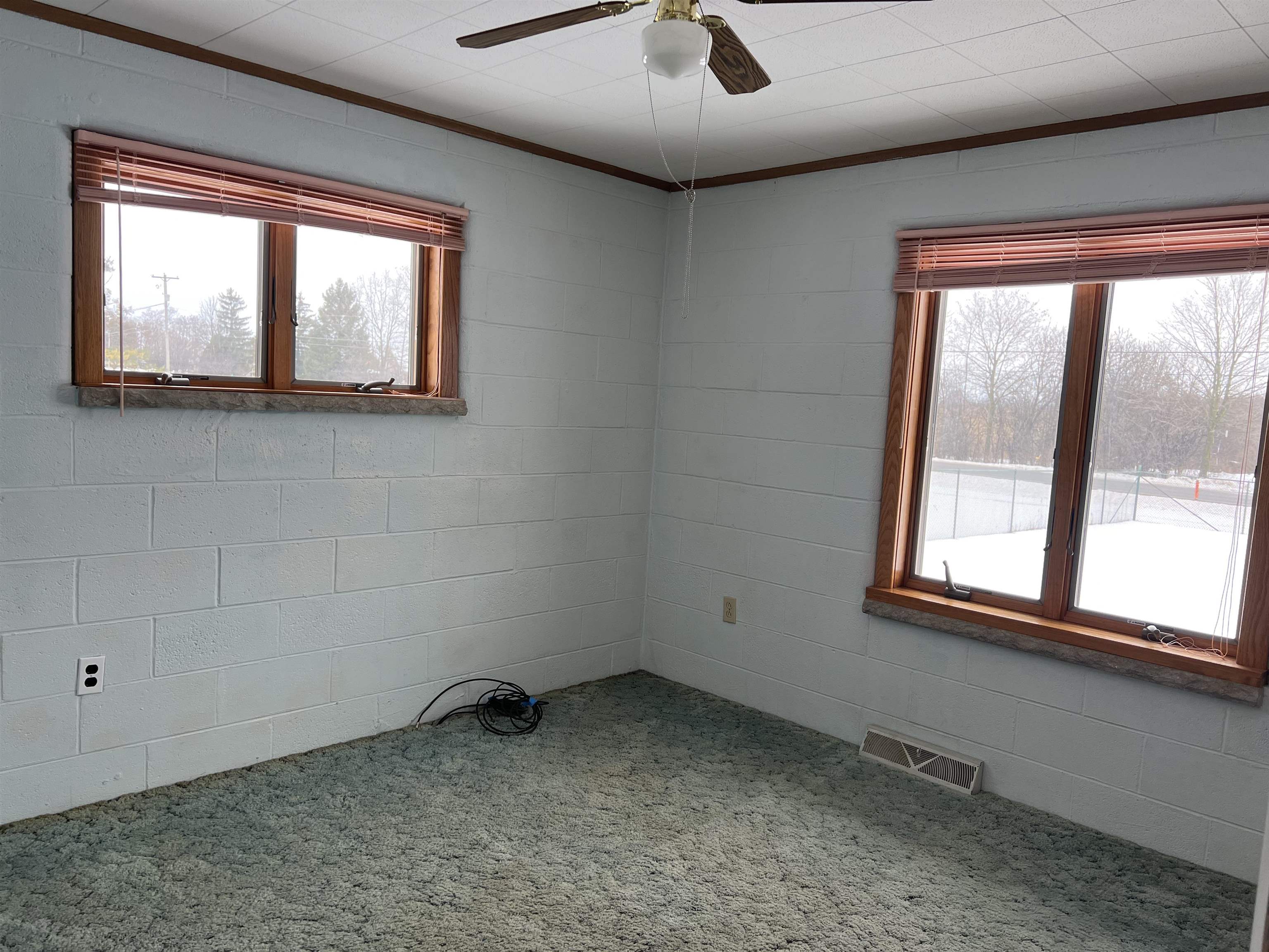 5541 North Mission Road Rosebush, MI 48878 - Photo 7 of 22 1919344-c45e3632-9979-49ce-a395-ef141cbd7ecb.JPG