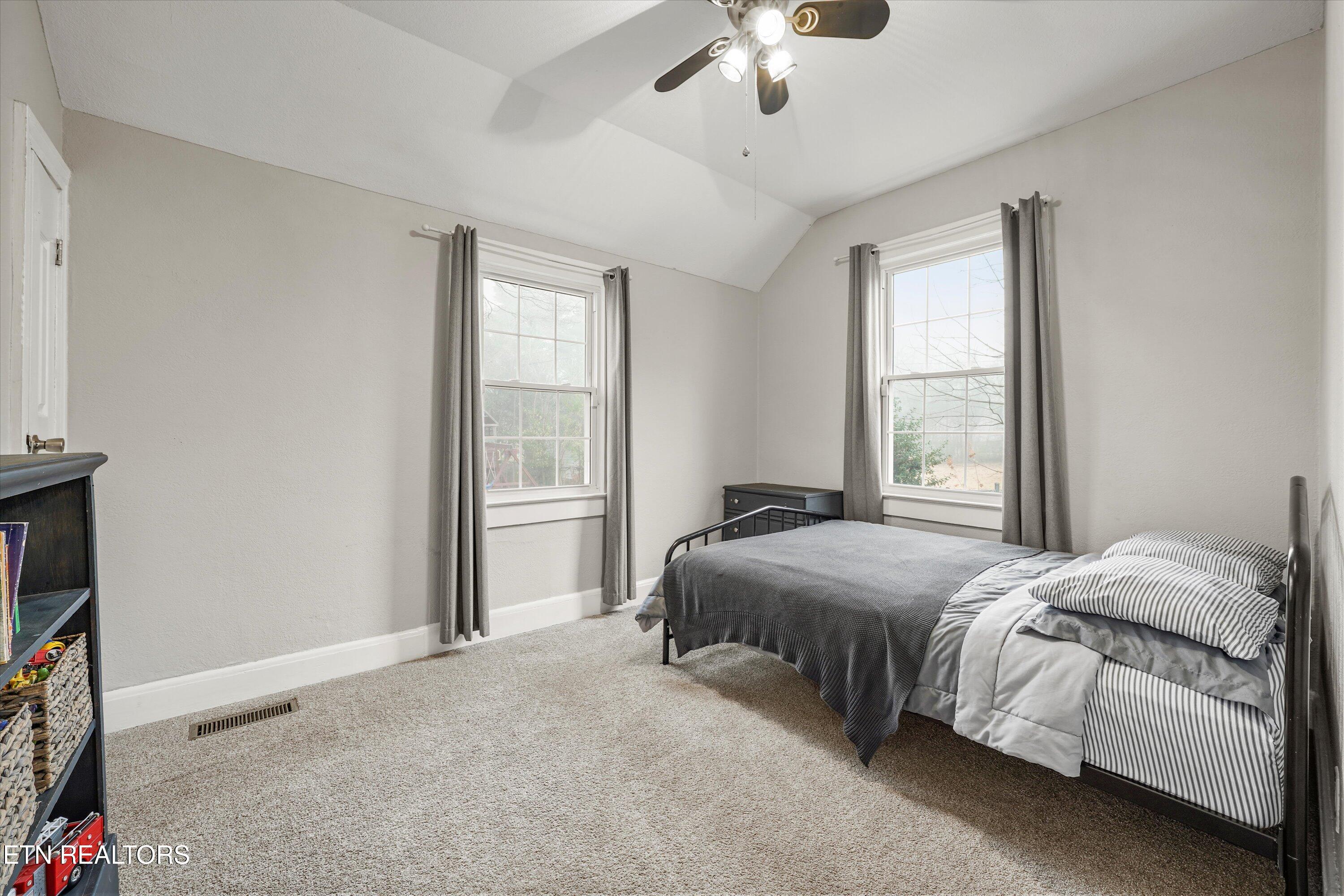 925 Barnabas Street Athens, TN 37303 - Photo 9 of 35 12-925 Barnabas St 08