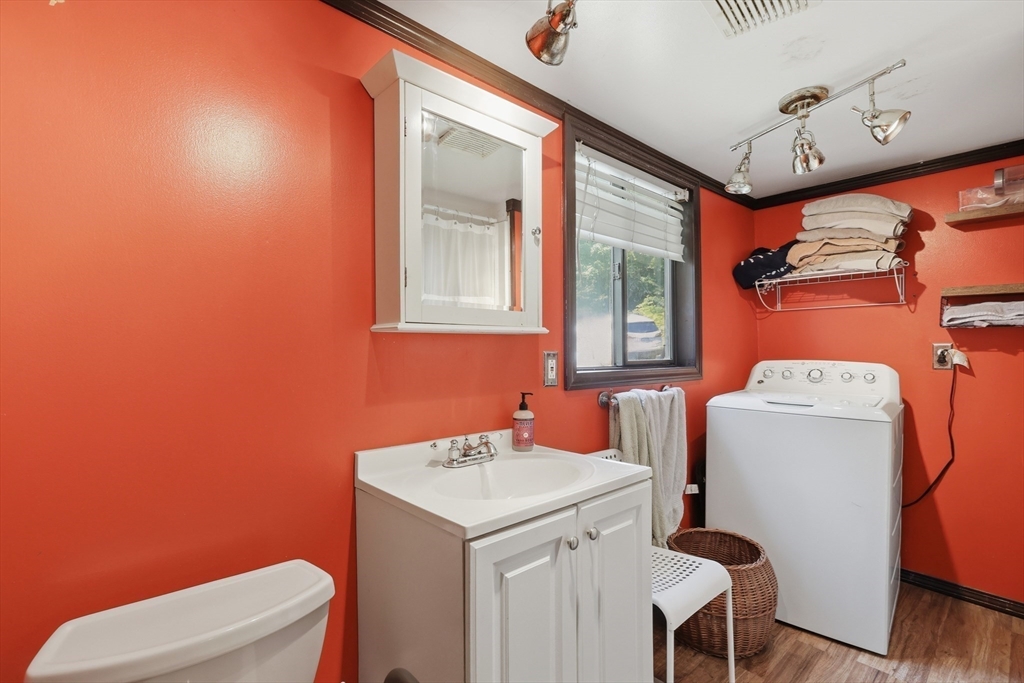 101 Whitins Road Sutton, MA 01590 - Photo 11 of 35 Gallery Image 11