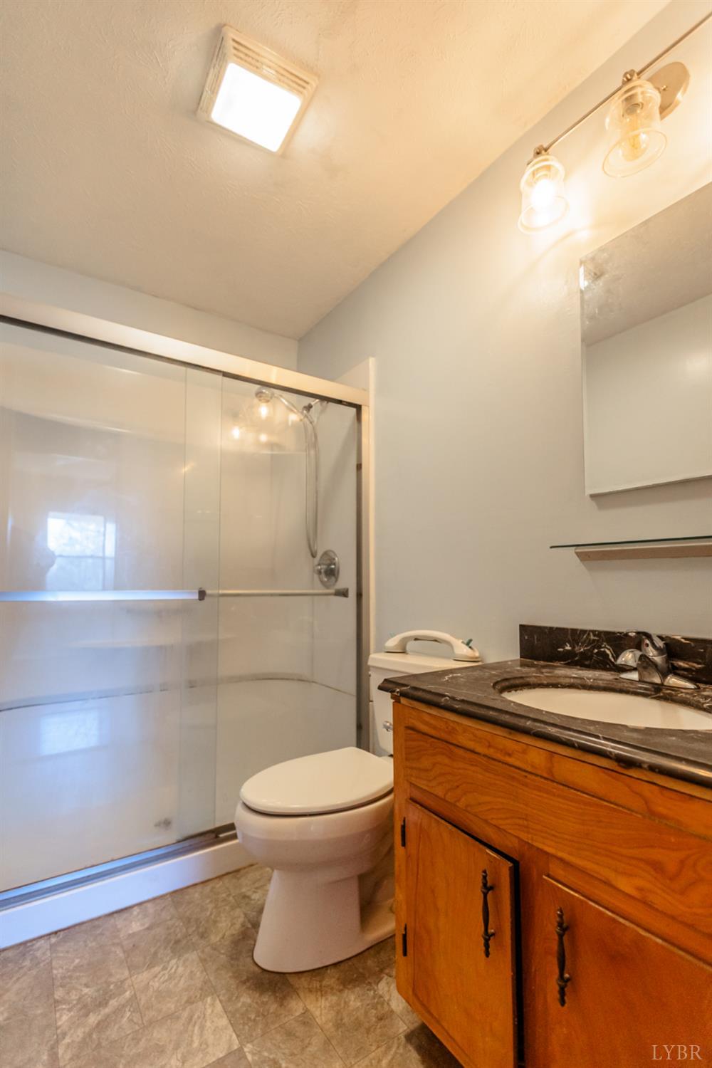 1130 Vermillion Road Appomattox, VA 24522 - Photo 15 of 37