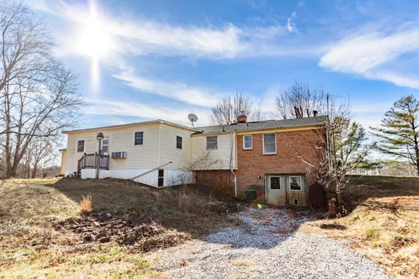 $230,000 | 1130 Vermillion Road, Appomattox, VA 24522