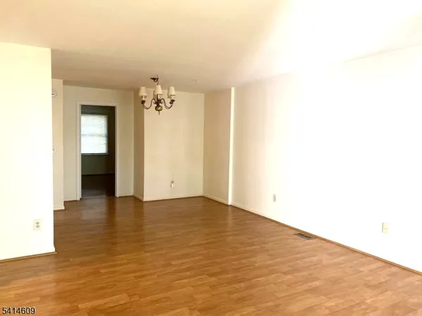 $2,500 | 123 Smithfield Court, Unit 123, Bernards, NJ 07920