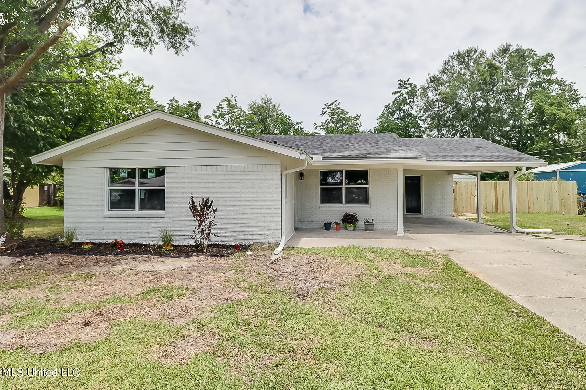 106 Terri Road Gulfport, MS 39503 - Photo 1 of 17 front view