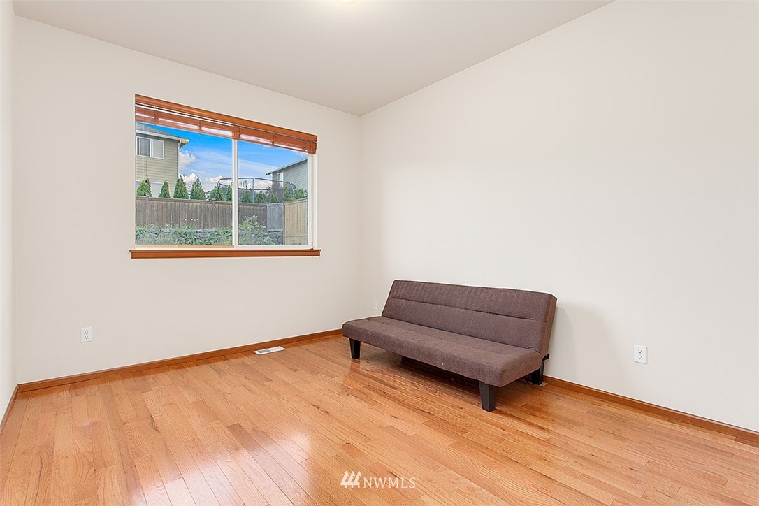 5930 Northeast 2nd Court Renton, WA 98059 - Photo 14 of 25