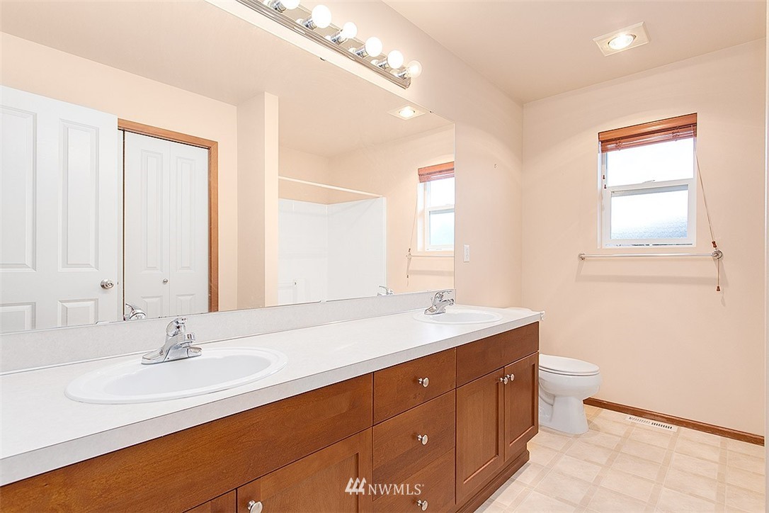 5930 Northeast 2nd Court Renton, WA 98059 - Photo 16 of 25