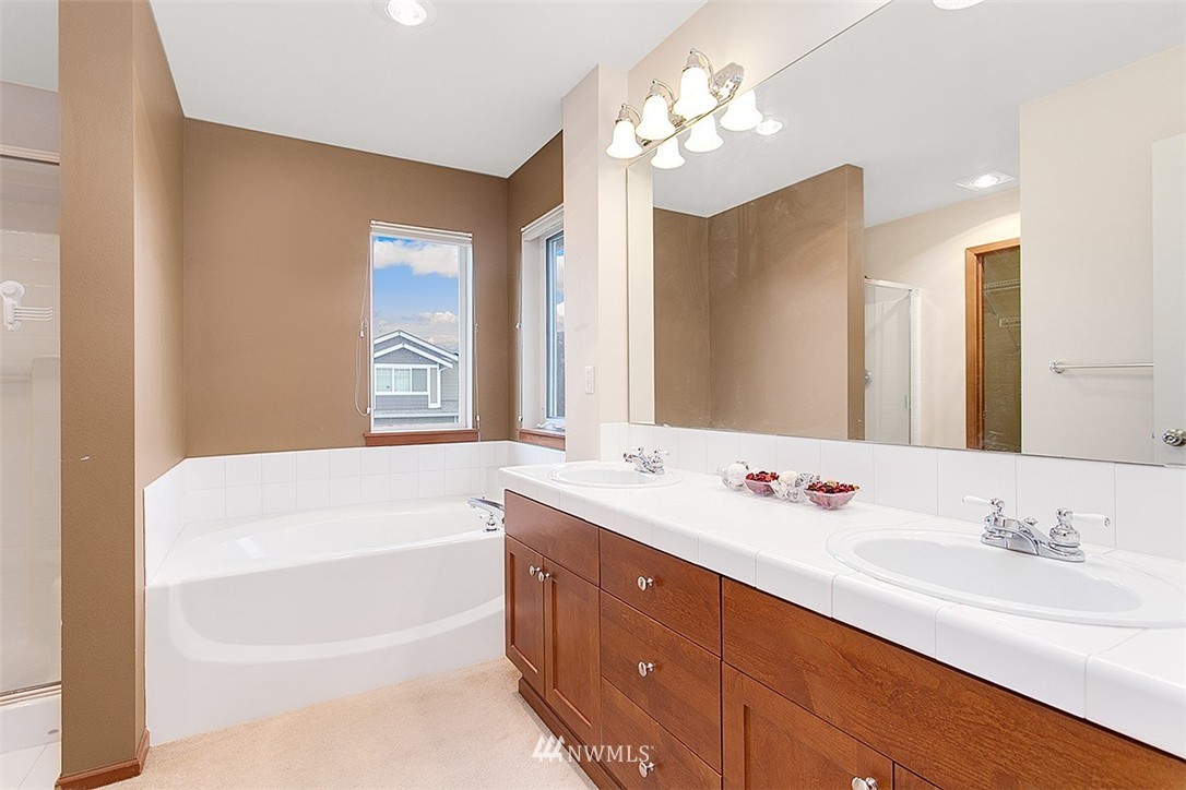 5930 Northeast 2nd Court Renton, WA 98059 - Photo 17 of 25