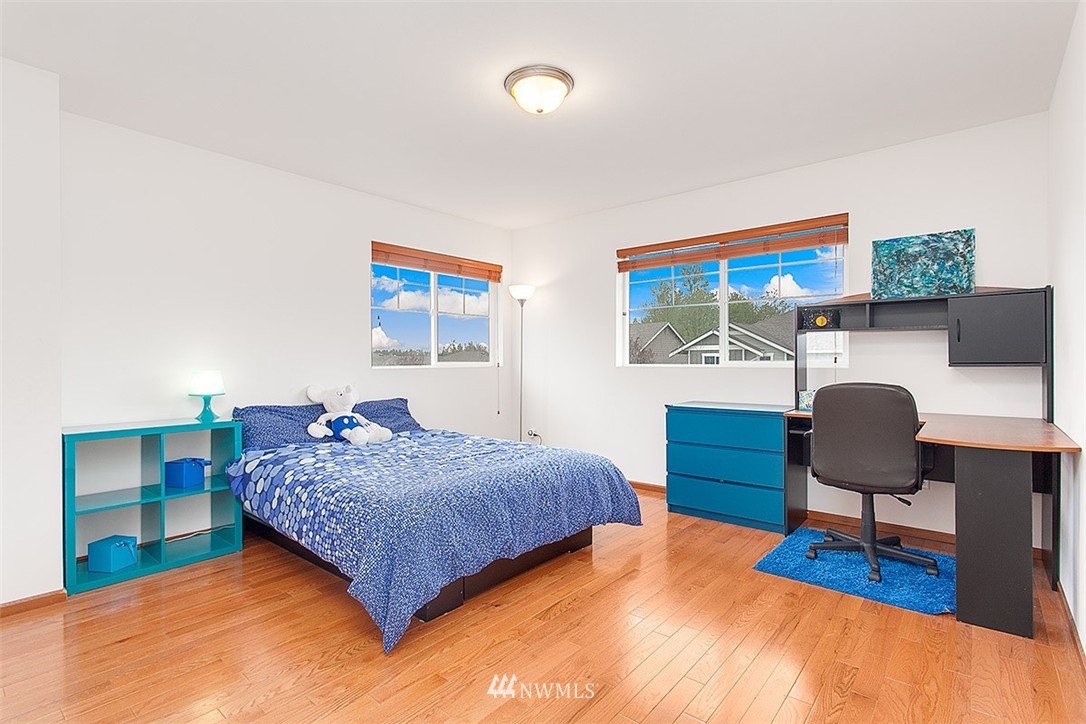 5930 Northeast 2nd Court Renton, WA 98059 - Photo 18 of 25