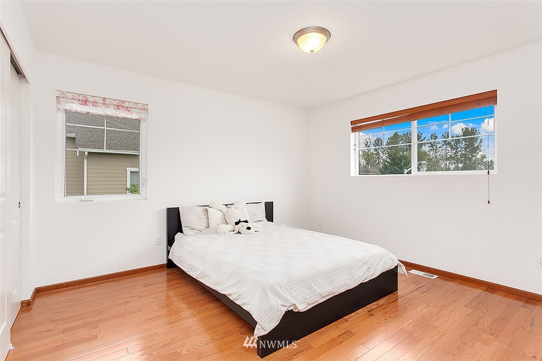 5930 Northeast 2nd Court Renton, WA 98059 - Photo 20 of 25